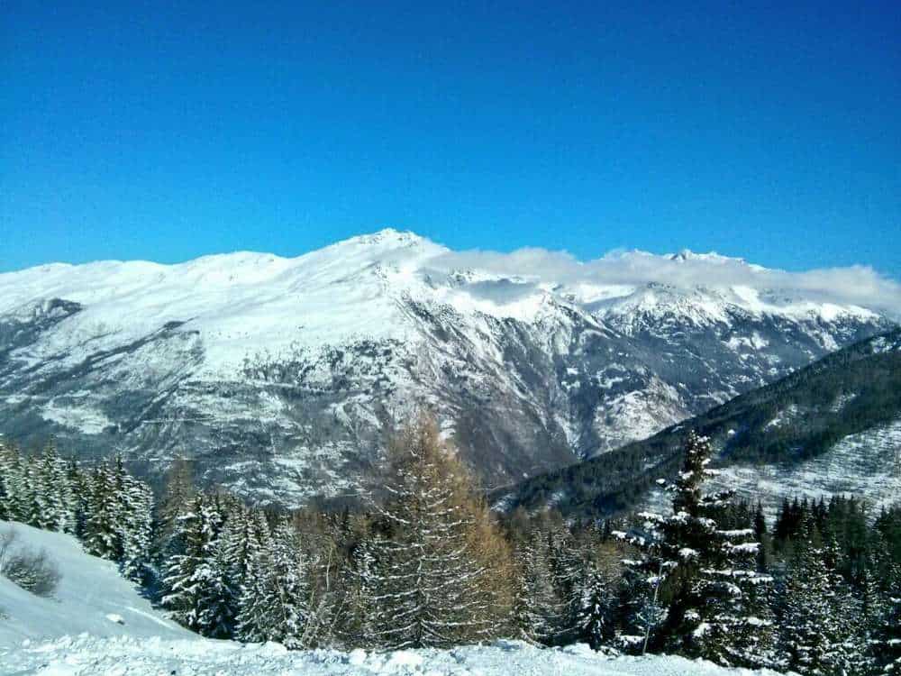 A Week of Skiing in Valmeinier, France – Achieving My Dream of Skiing the Alps