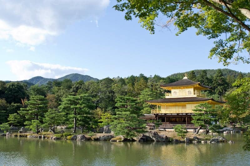 Visiting the Stunning Kinkaku-ji: Kyoto’s Golden Pavilion