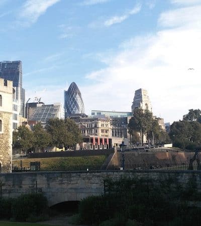 Sightseeing in London Between Work